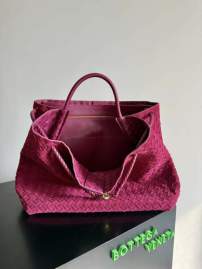 Picture of Bottega Veneta Handbags _SKUfw221093706fw